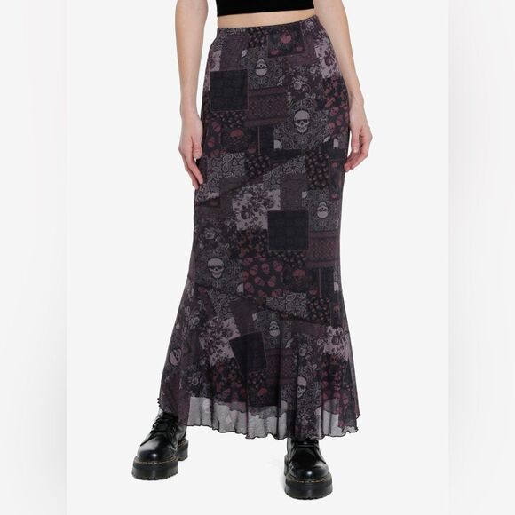 Social Collision Skull Paisley Patchwork Skirt purple mauve Size 1 Hot Topic NWT - Picture 1 of 5